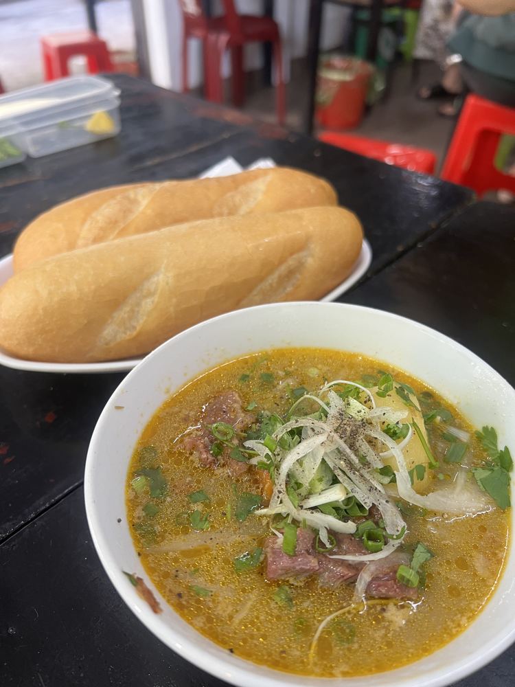 보네·라구 아침식당