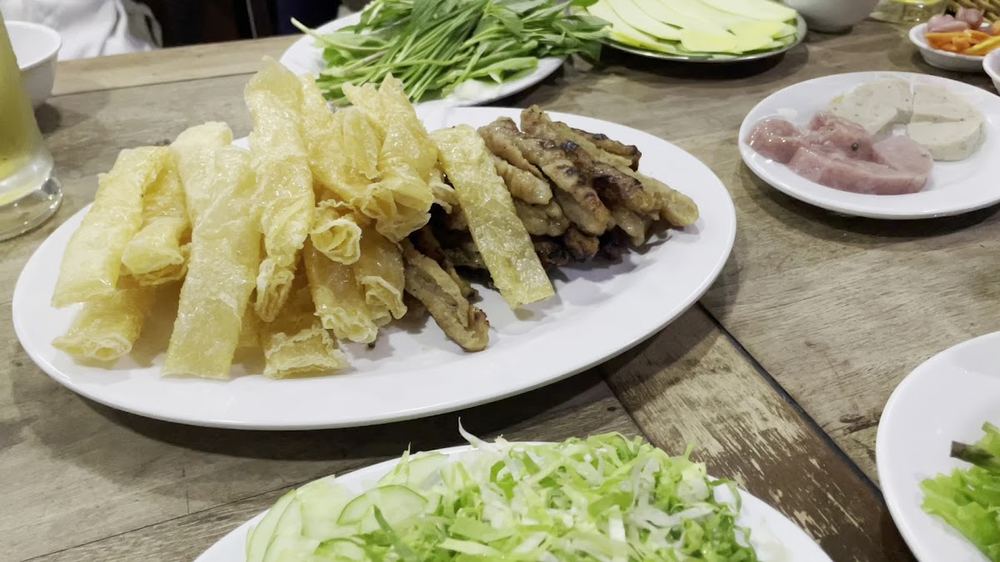 Nem Nướng Đặng Văn Quyên (넴느엉 당반꾸엔)