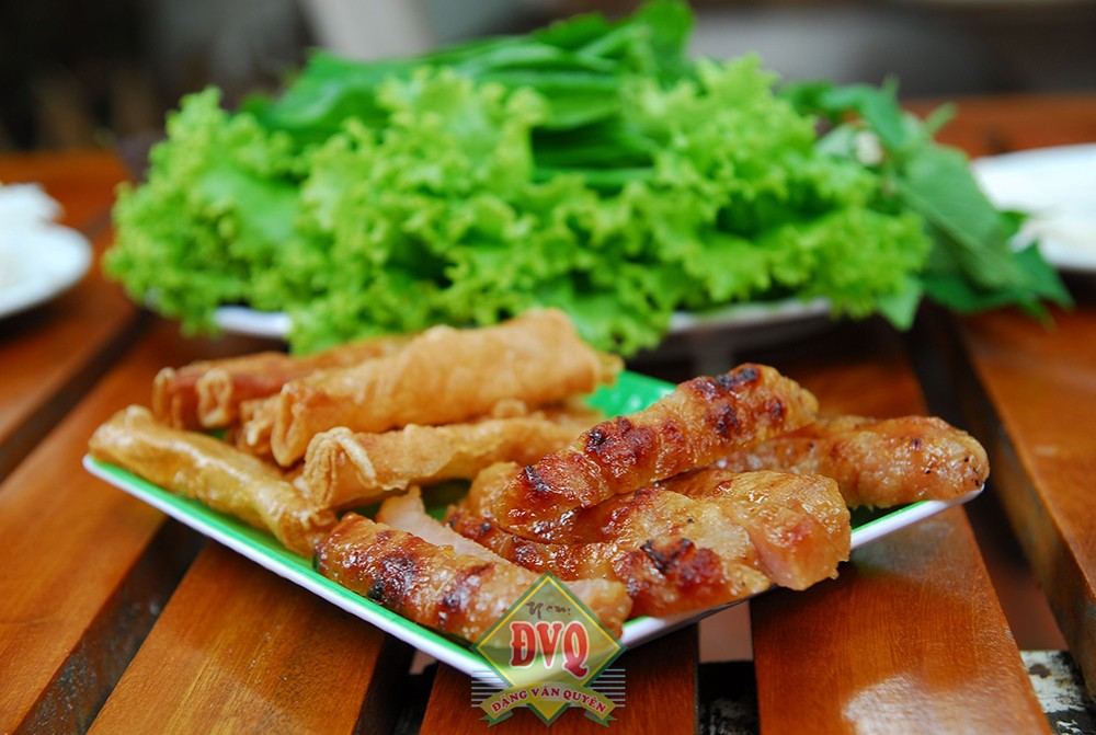 Nem Nướng Đặng Văn Quyên (넴느엉 당반꾸엔)