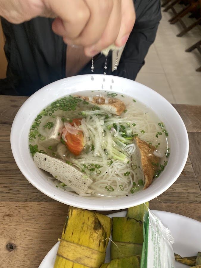 Nem Nướng Đặng Văn Quyên (넴느엉 당반꾸엔)