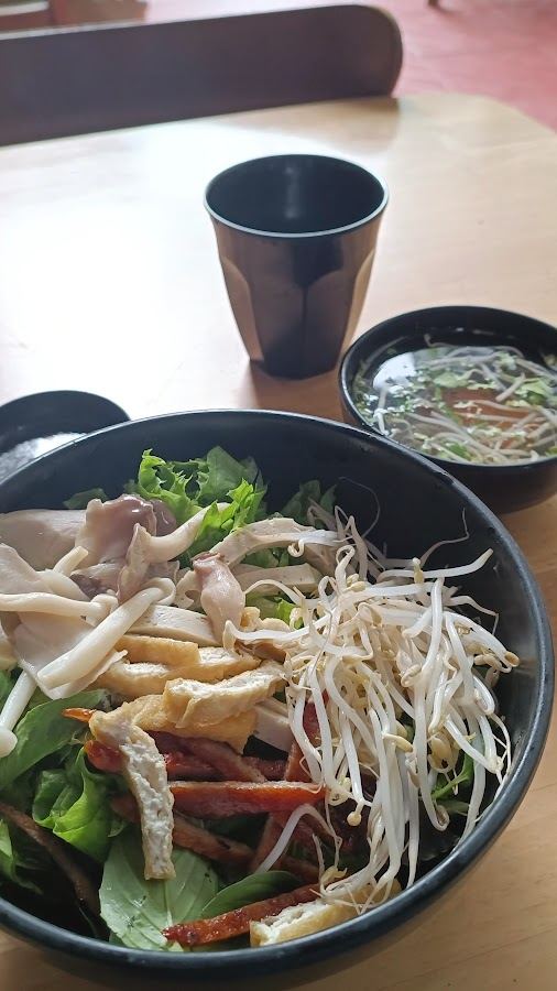 뚜에흐우 채식식당