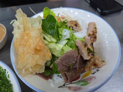 그리움 카페 맞은편 반깐집