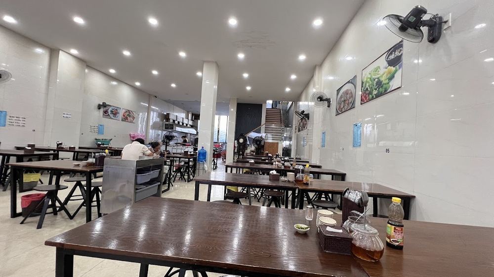Cơm Tấm Sườn Que (껌땀 스언 꿰 / 껌땀 맛집)