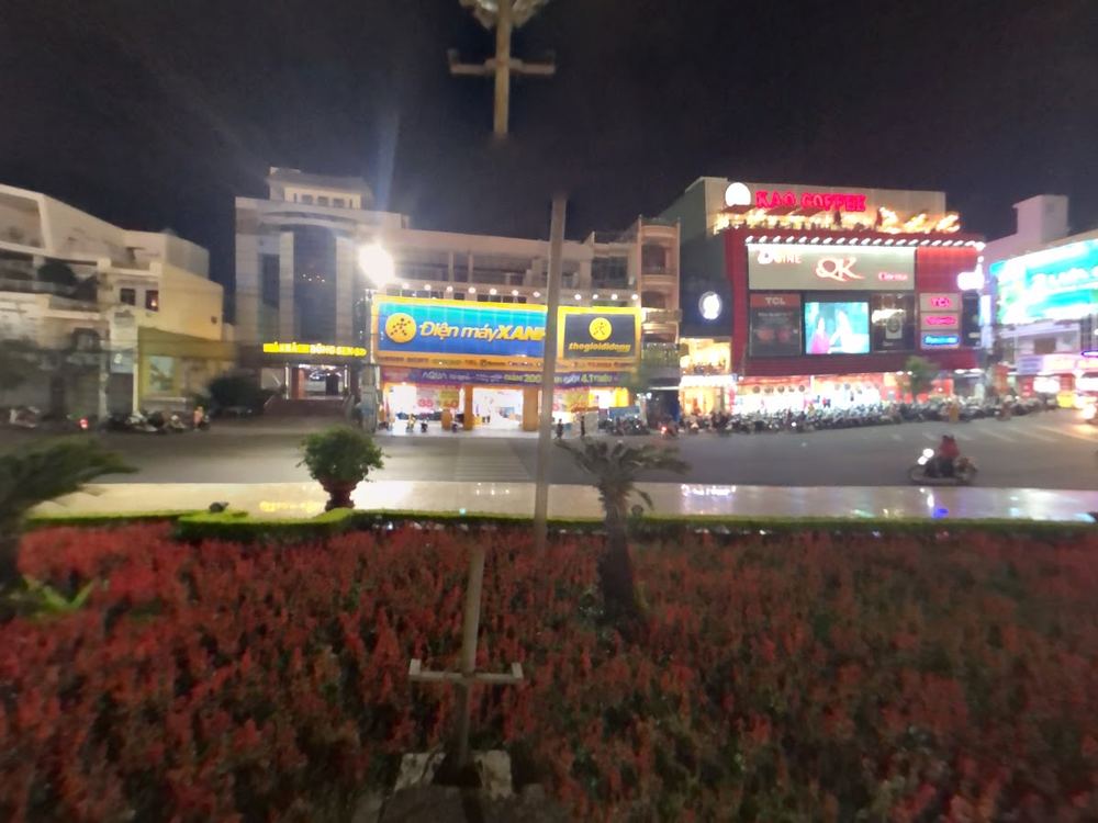 Quang Trung Statue 꽝쭝 장군 동상 (로터리)