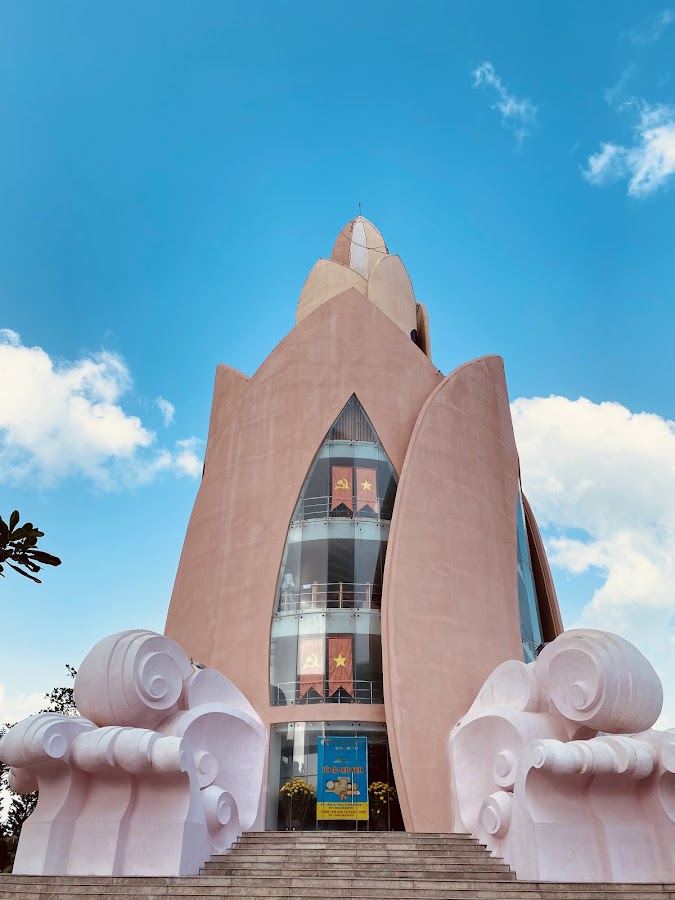 침향탑 (Tram Huong Tower)