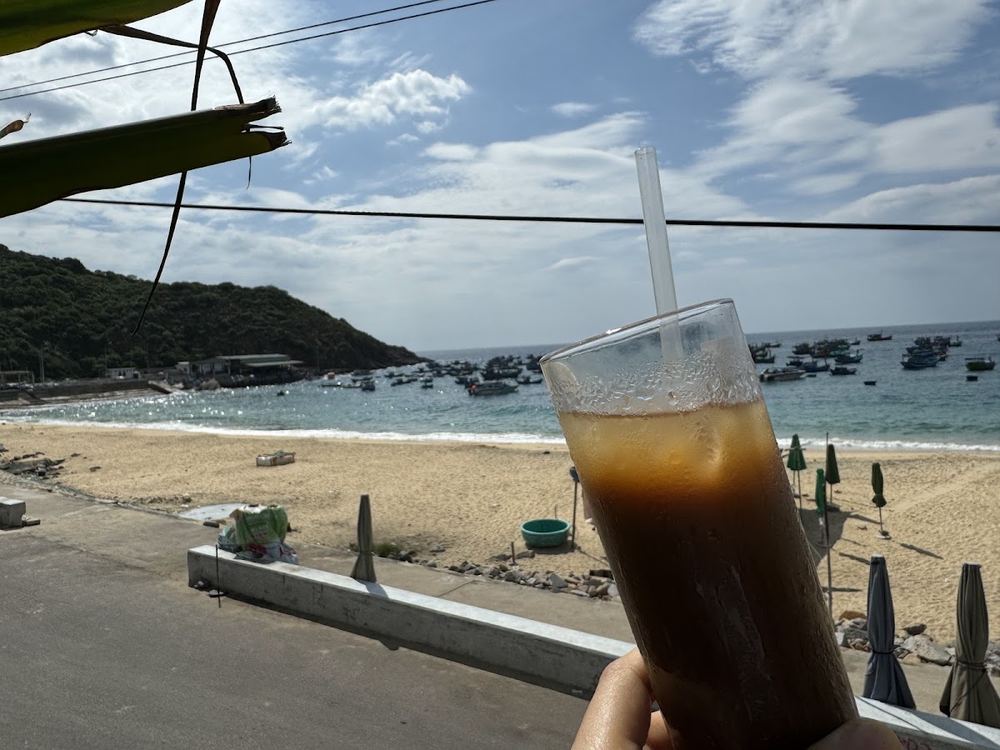 바이놈 해변(년리)