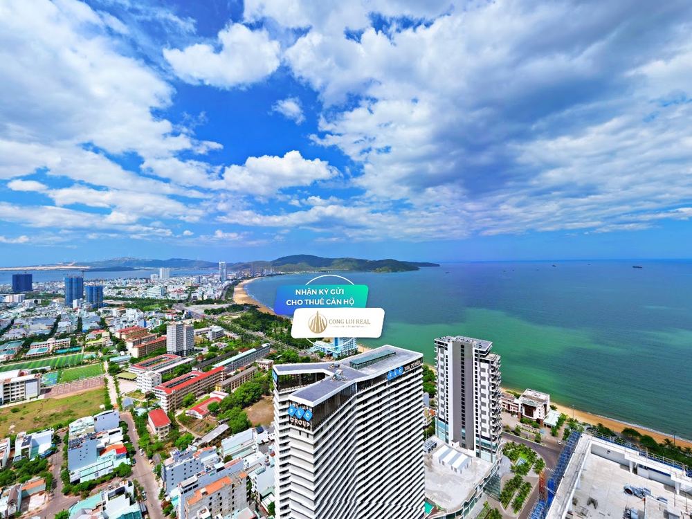 퀴논 시내 해변(FLC 씨타워 앞) 배구·에어로빅·산책