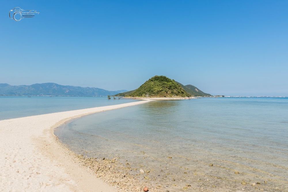 Điệp Sơn Island