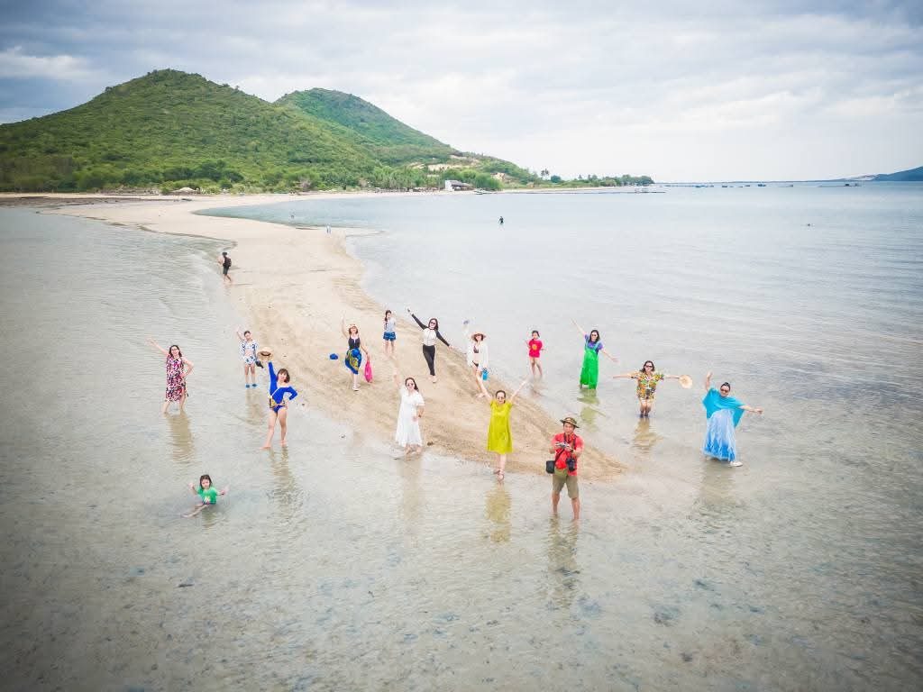 Điệp Sơn Island