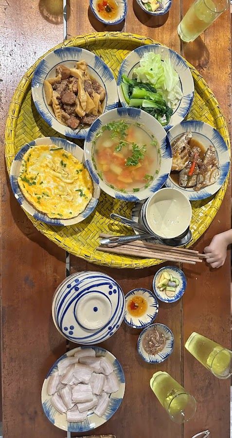 Tiệm Cơm Lúa