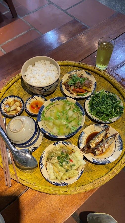 Tiệm Cơm Lúa