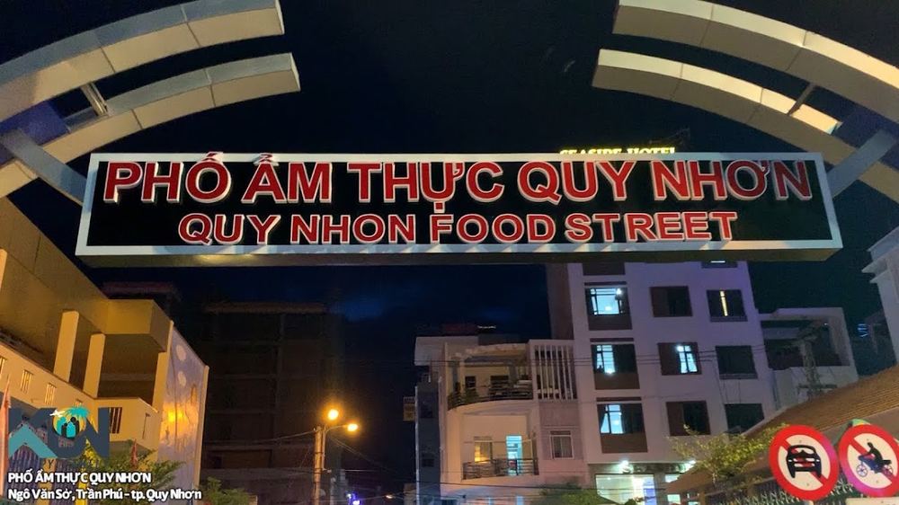 Quy Nhon Food Street