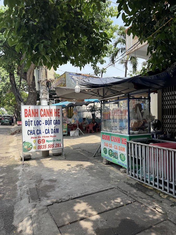 Bánh canh hẹ chả cá cá dầm