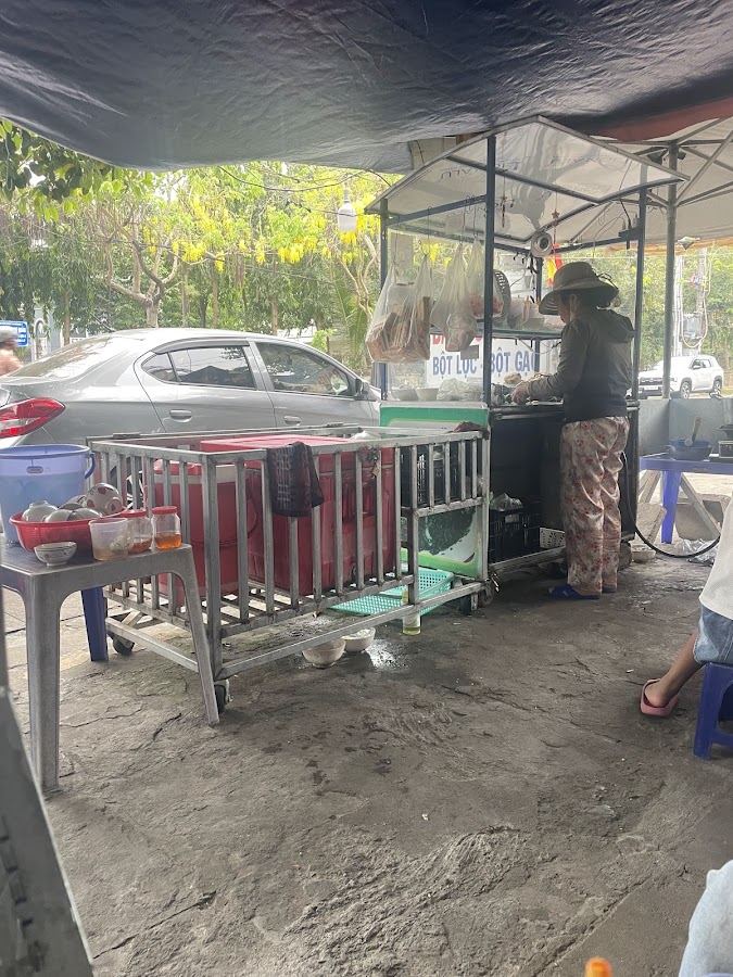 Bánh canh hẹ chả cá cá dầm
