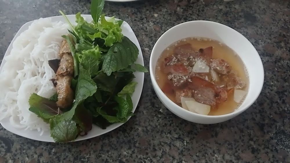 Bún Chả Hà Nội - Phở Bò 60 Nguyễn Thị Minh Khai, Phường 7, Tuy Hoà