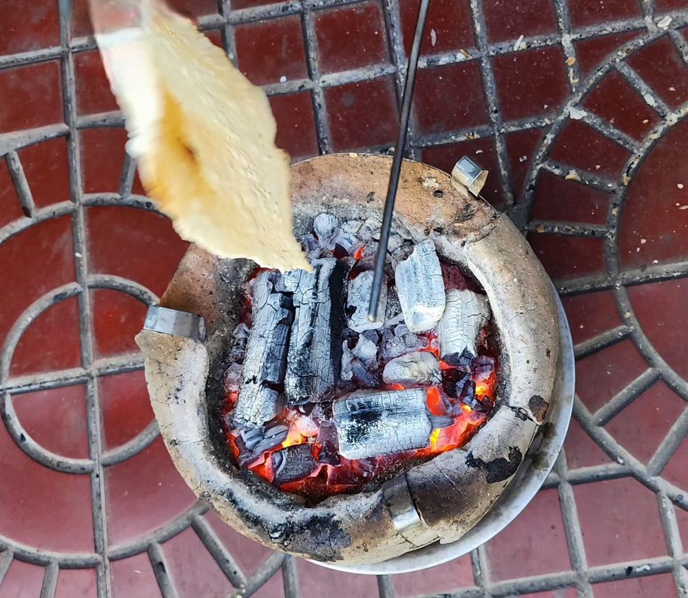 라이스페이퍼 숯불구이 노점