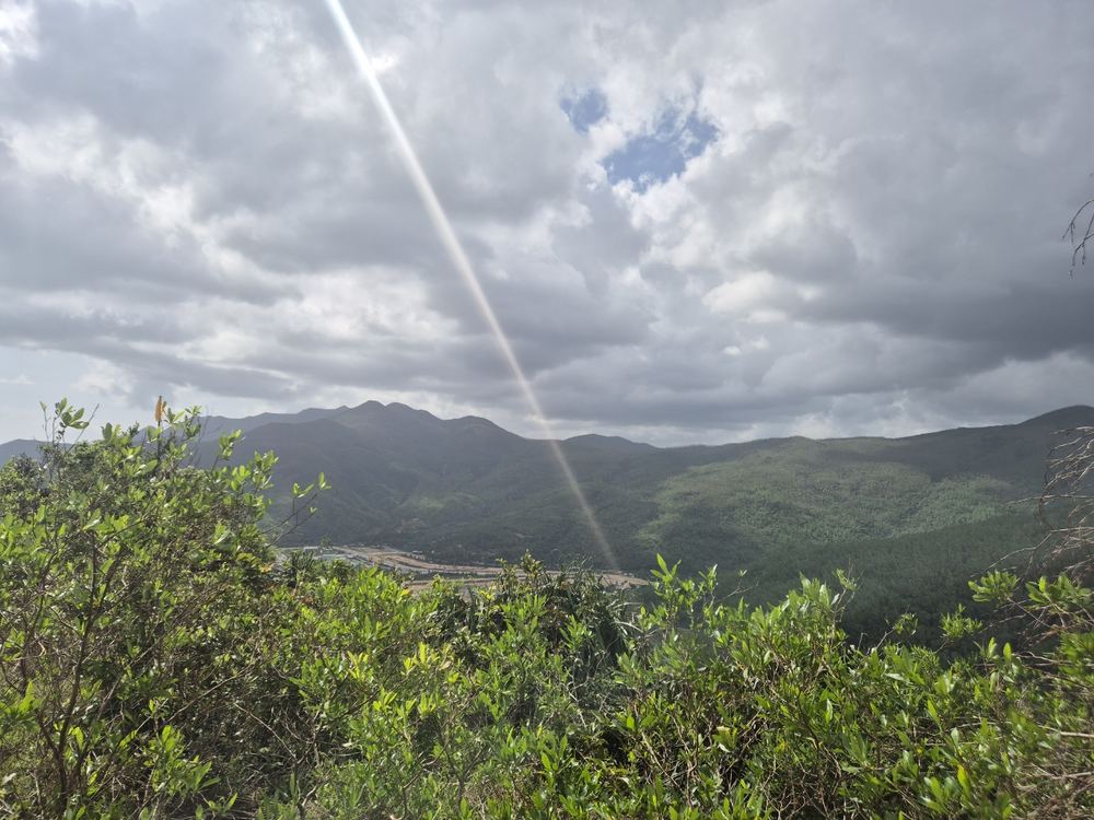 붕쭈아산 등산로