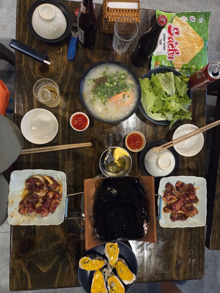 느엉해피 (기왓장 숯불구이)
