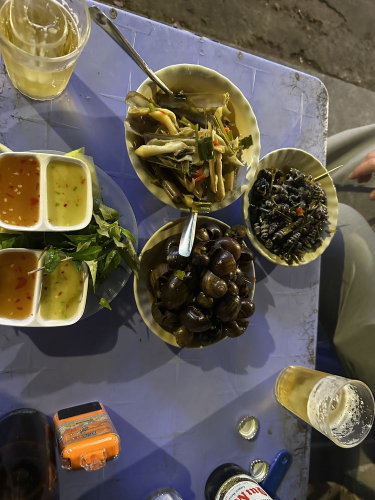 꽌옥냐터(성당앞 조개집)