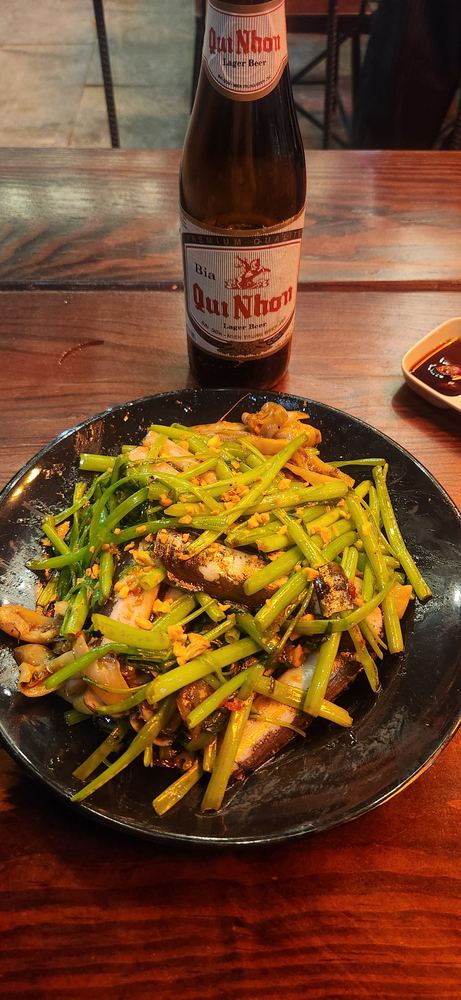 꾸이년 병맥주(로컬 맥주집)
