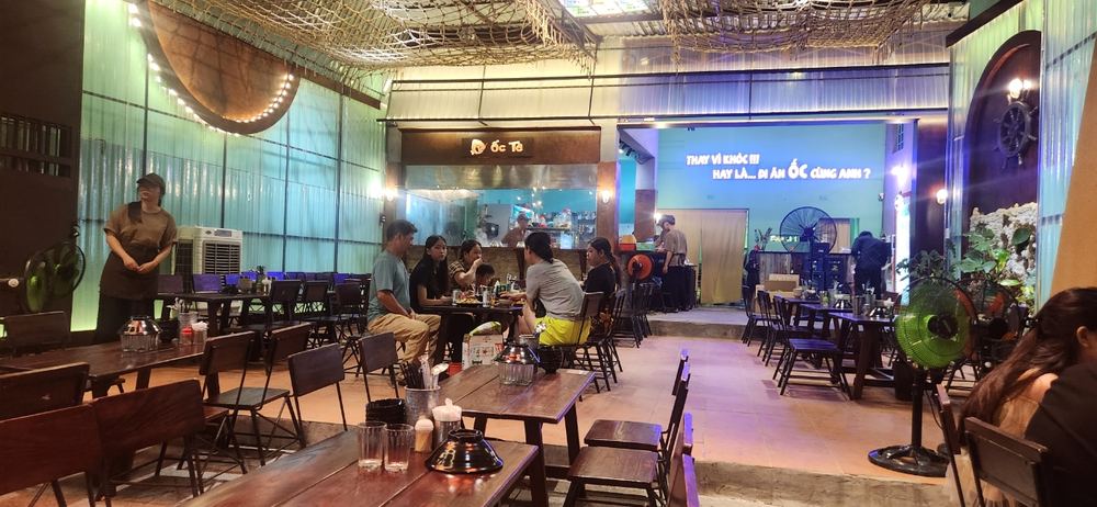 꾸이년 병맥주(로컬 맥주집)