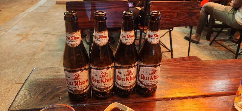 꾸이년 병맥주(로컬 맥주집)