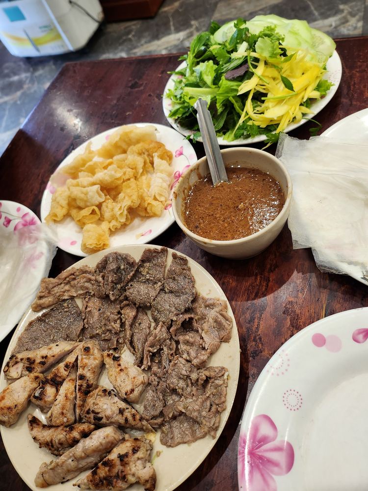 넴짜러이