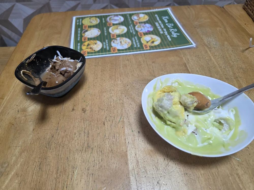 껨보 루비 (두리안 아이스크림)