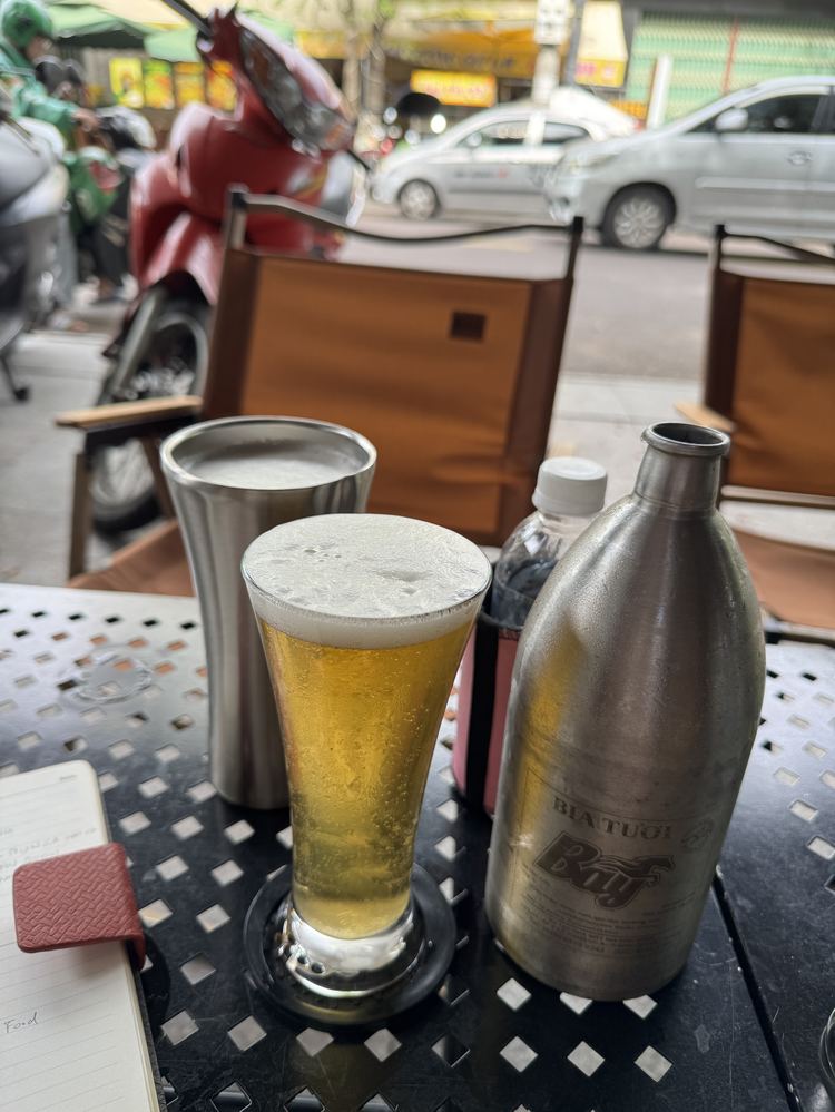 옌바이 거리 포탄 생맥주·오리고기집