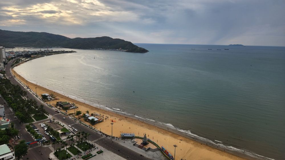 꾸이년 시내버스 외곽 투어