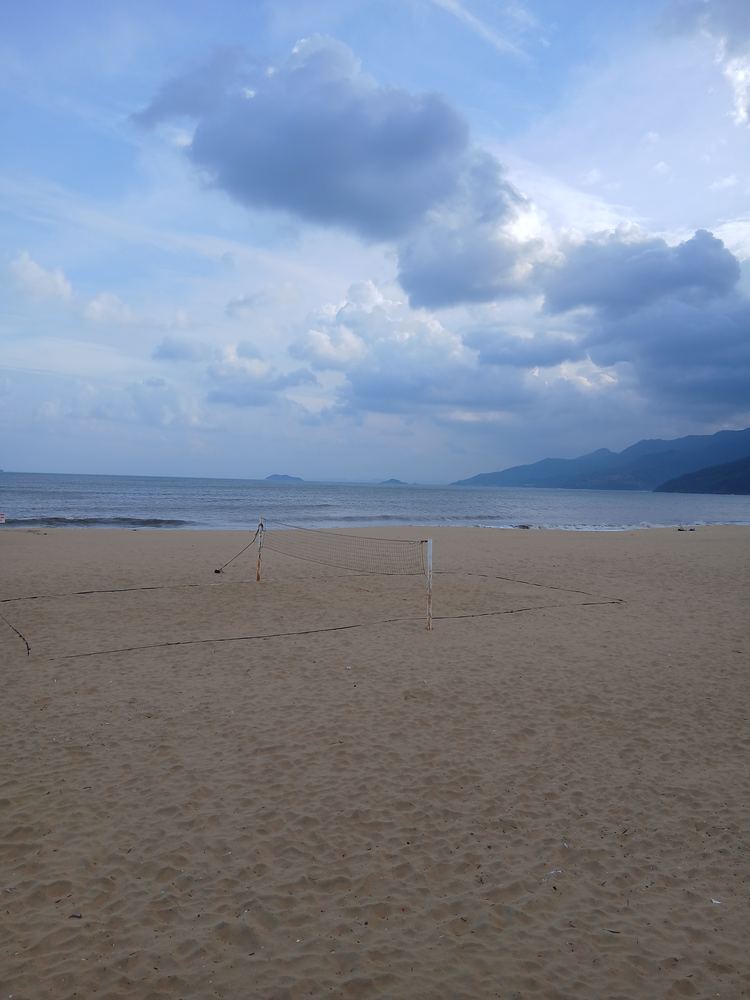 꾸이년 해변