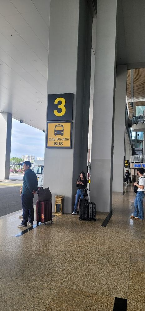깜란공항-꾸이년 개인차량 이동