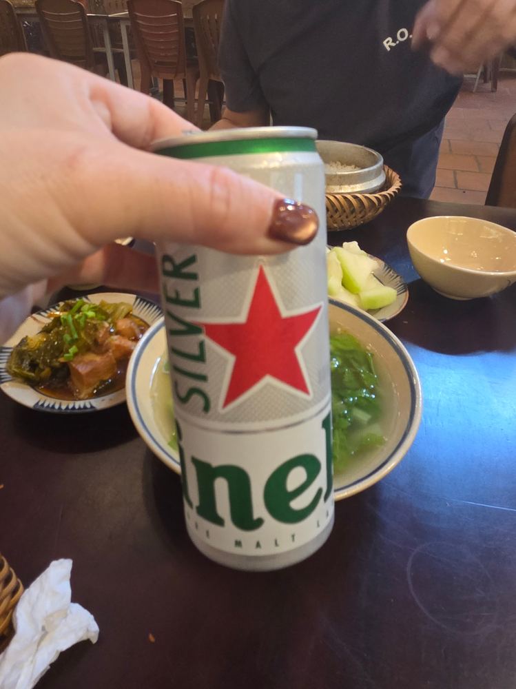 반찬 골라먹는 숯불백반집(상호 미상)